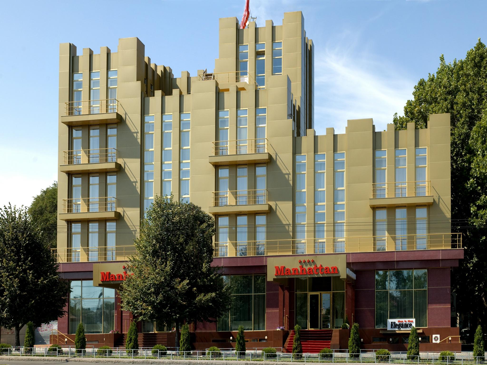 Manhattan Hotel & Restaurant Kişinev Dış mekan fotoğraf